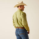 ARIAT Men's Wrinkle Free Solid Pinpoint Oxford Classic Fit Shirt 10051325