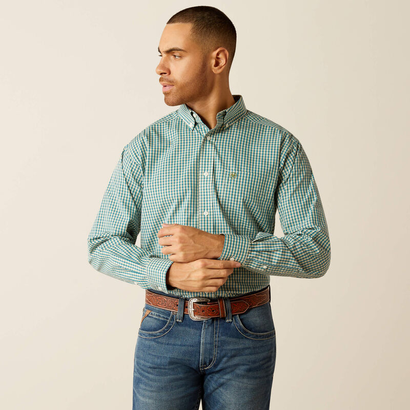 ARIAT Men's Wrinkle Free Gus Classic Fit Shirt 10052378