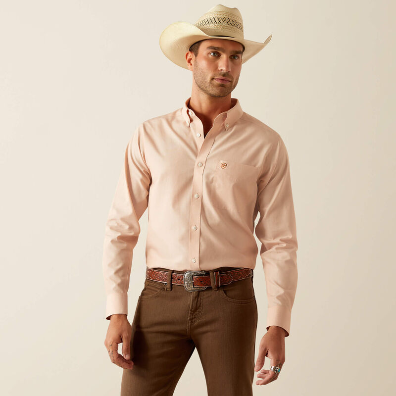 ARIAT Men's Wrinkle Free Solid Fitted LS Shirt 10054660